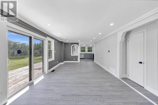 Loft - 997 Mount Albert Road, East Gwillimbury, ON L0G1V0 Photo 5