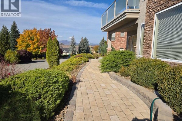 Den - 997 Skeena Drive N, Kelowna, BC V1V2K7 Photo 4