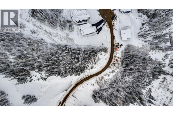 9981 Cathedral Drive, Vernon, BC V1B3M1 Photo 4