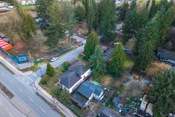 9985 138a Street, Surrey, BC V3T4K9 Photo 3