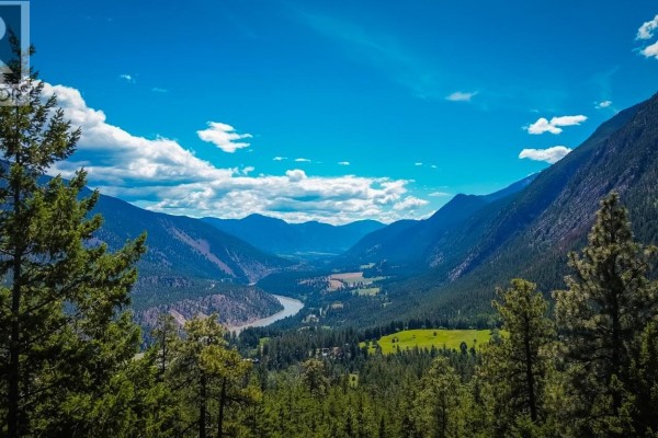 Kitchen - 999 Kennedy, Lillooet, BC V0K1V0 Photo 5
