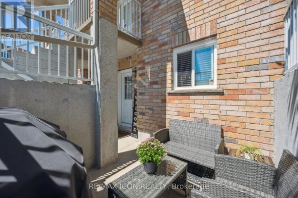 Laundry room - 9d - 50 Howe Drive, Kitchener, ON N2E0A3 Photo 5
