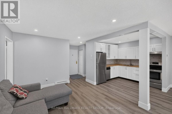 Bedroom - 9j - 2080 Ogilvie Road, Ottawa, ON K1J7N8 Photo 4