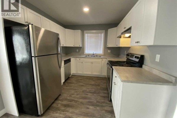 4pc Bathroom - A, 9522 112 Avenue, Clairmont, AB T8X5C8 Photo 5