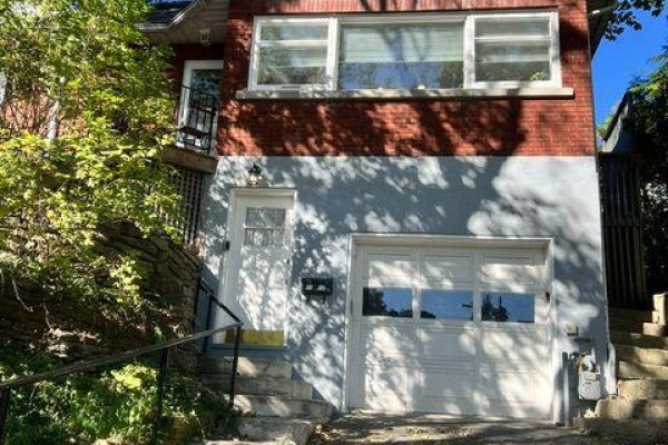 A - 11 Kippewa Drive, Ottawa