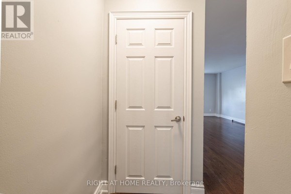 A - 1132 The Queensway Avenue, Toronto, ON, photo 2