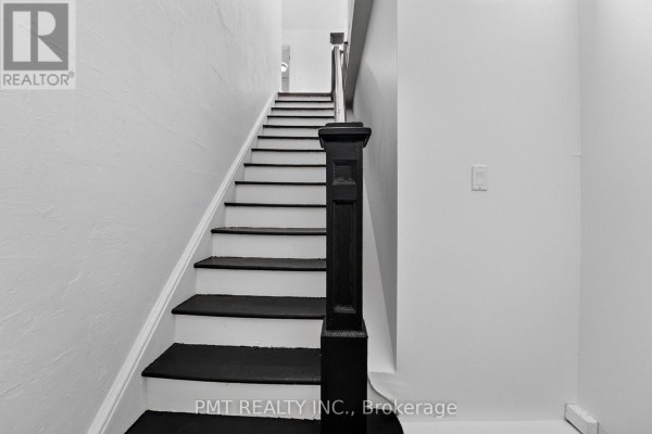 A - 14 Denistoun Street, Welland, ON L3C1T9 Photo 4