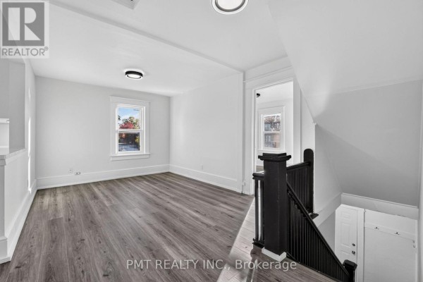 A - 14 Denistoun Street, Welland, ON L3C1T9 Photo 5