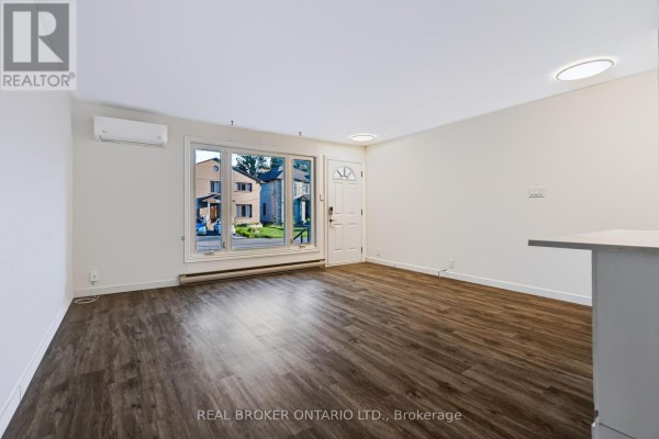 Bathroom - A - 1525 Rosebella Avenue, Ottawa, ON K1T1E7 Photo 4