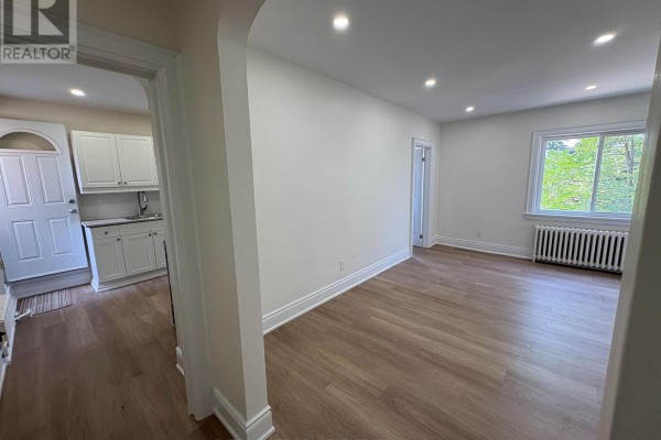 Primary Bedroom - A - 1611 Bayview Avenue, Toronto, ON M4G3B5 Photo 4