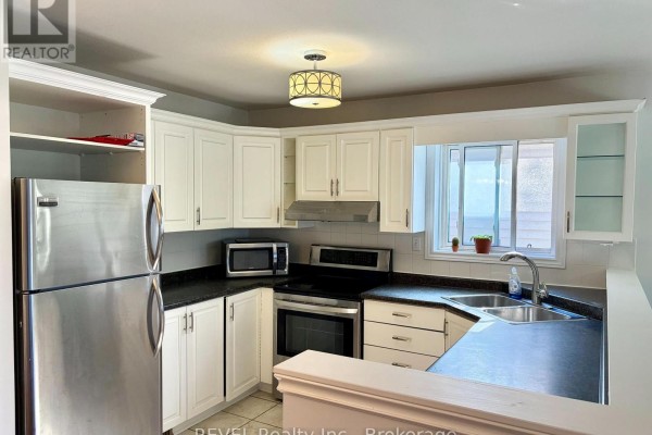 A - 204 Oakdale Avenue, St  Catharines, ON L2P2K7 Photo 5