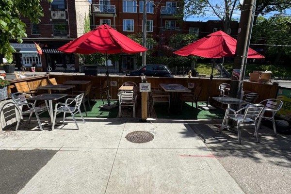A - 2222 Queen Street E, Toronto, ON, photo 2