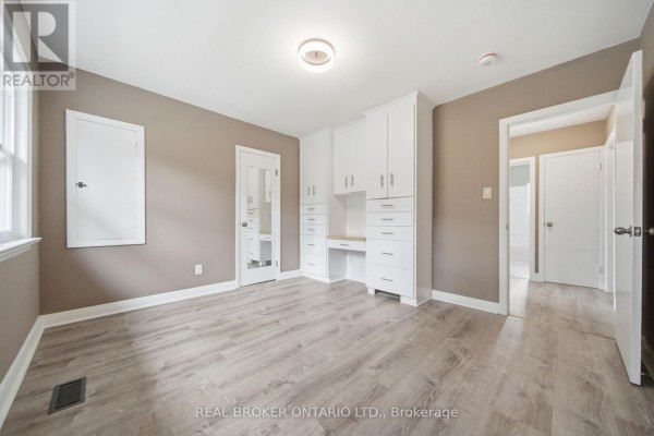 A - 293 Highland Road E, Kitchener, ON N2M3W6 Photo 5