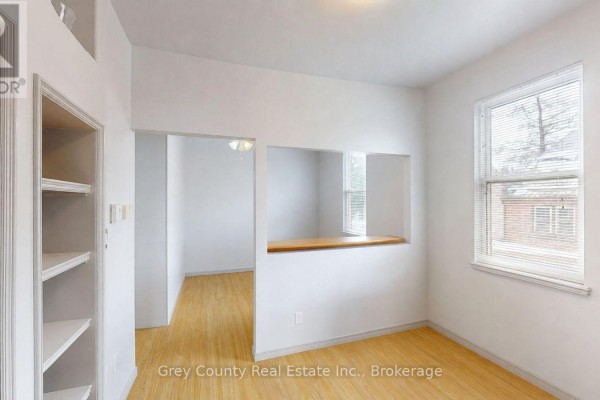 A - 39 Main Street E, Grey Highlands, ON, photo 2