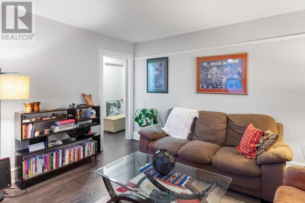 A - 54 Yarmouth Street, Guelph, ON, photo 3