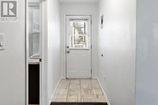 A - 56 Yarmouth Street, Guelph, ON, photo 2