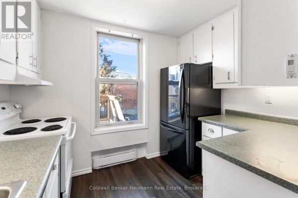 A - 56 Yarmouth Street, Guelph, ON, photo 3