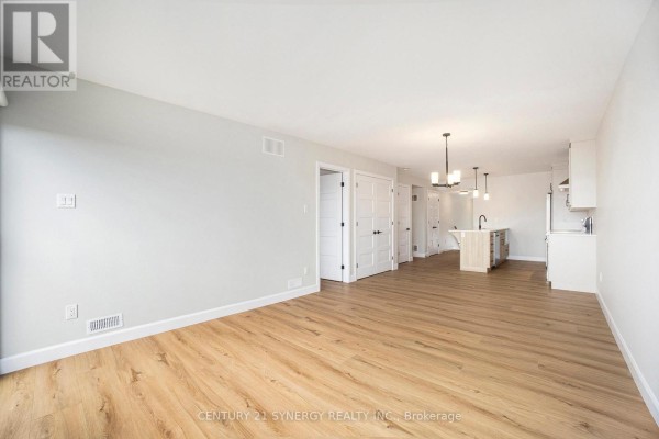 A - 65 Helen Street, North Stormont, ON K0A1R0 Photo 4