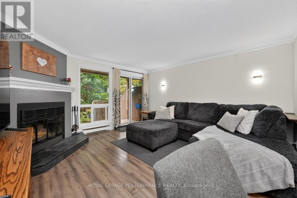 Foyer - A - 6812 Jeanne Darc Boulevard N, Ottawa, ON K1C6E9 Photo 5