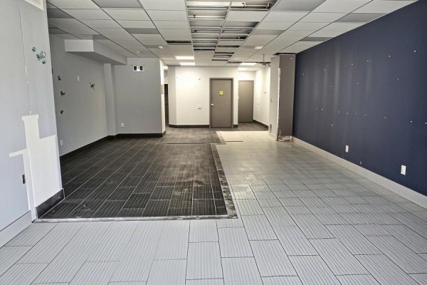 A - 79 Dunlop Street W, Barrie, ON, photo 3