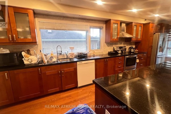 A 1 949 Willowdale Avenue, Toronto, ON M2M3C3 Photo 3