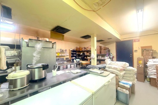 A 139 Regent Street, Winnipeg, MB R2C1R1 Photo 4