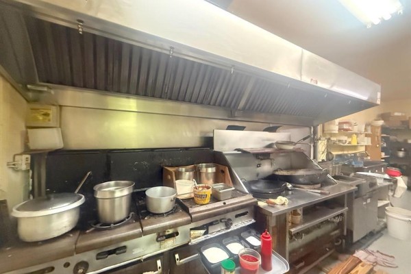 A 139 Regent Street, Winnipeg, MB R2C1R1 Photo 5