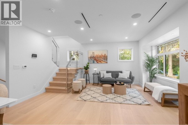 A 3672 W 1st Avenue, Vancouver