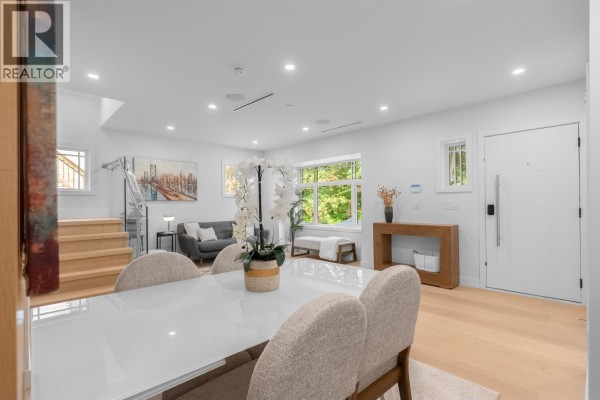 A 3672 W 1st Avenue, Vancouver, BC V6R1H2 Photo 3