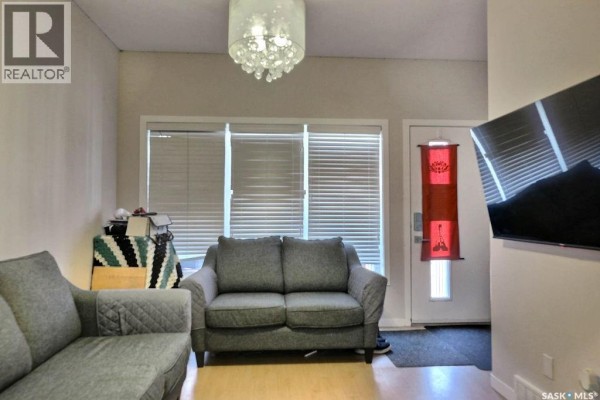 2pc Bathroom - A 3901 James Hill Road, Regina, SK S0G4G0 Photo 3