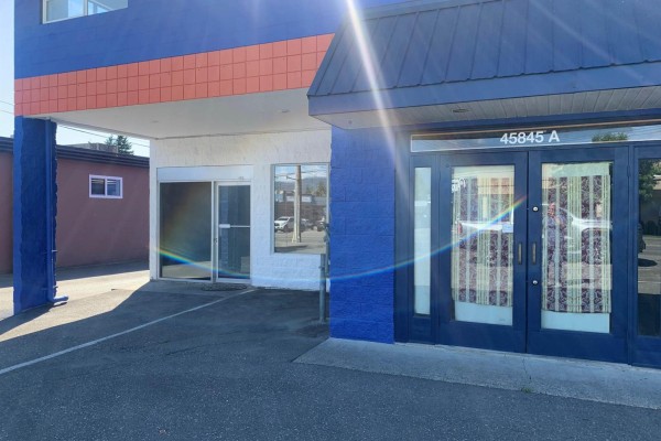 A 45845 Yale Road, Chilliwack Downtown, Chilliwack, BC V2P2N6 Photo 3