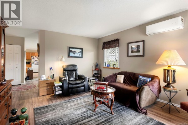 Laundry room - A 811 Park Pl, Courtenay, BC V9N8N1 Photo 5