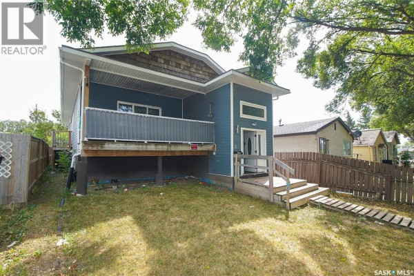A B 417 Robinson Street, Regina, SK, photo 3