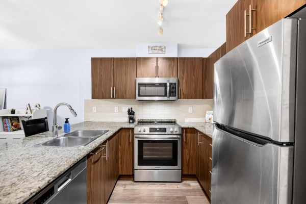 A108 8929 202 Street, Langley, BC V1M0B4 Photo 5