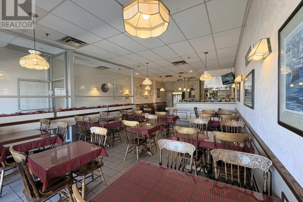A11 - 1250 Eglinton Avenue W, Mississauga, ON L5V1N3 Photo 3