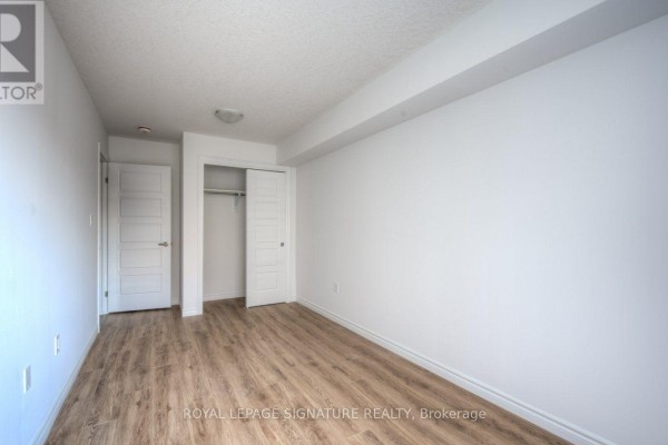 Bathroom - B7 - 374 Prospect Avenue, Kitchener, ON N2A0L2 Photo 5