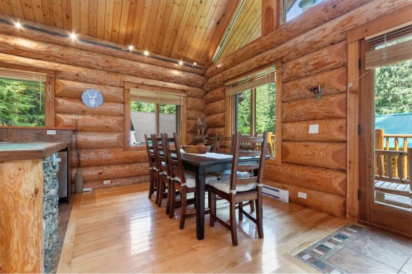 Foyer - A22 14581 Alpine Boulevard, Sunshine Valley, Hope, BC V0X1L5 Photo 5
