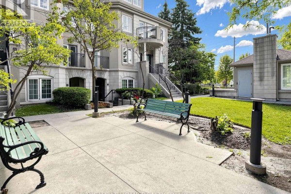 Primary Bedroom - A50 - 108 Finch Avenue W, Toronto, ON M2N6W6 Photo 4