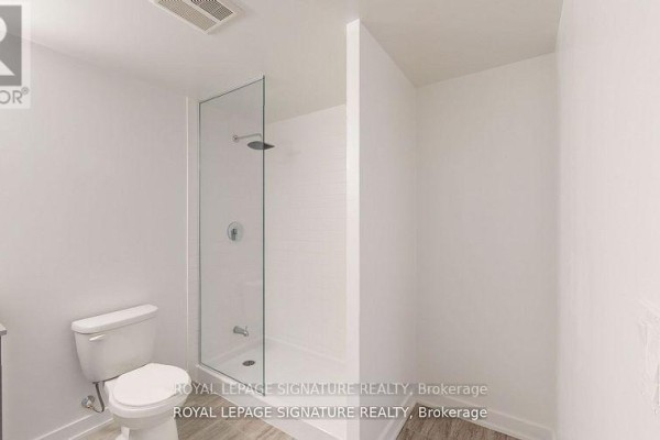 Living room - A618 - 1117 Cooke Boulevard, Burlington, ON L7T0C6 Photo 4