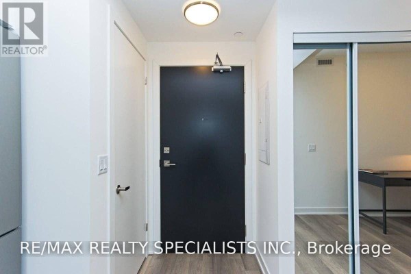 Living room - A628 - 5230 Dundas Street, Burlington, ON L7L0J5 Photo 2