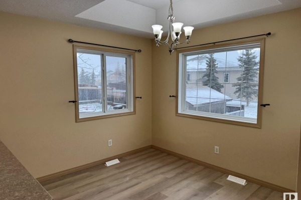 Family room - #a&b 6404 -47 St, Cold Lake, AB T9M2E5 Photo 4