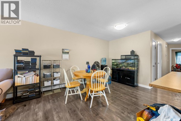 Bedroom - A&b 683 Garnet Street, Regina, SK S4T2W9 Photo 5