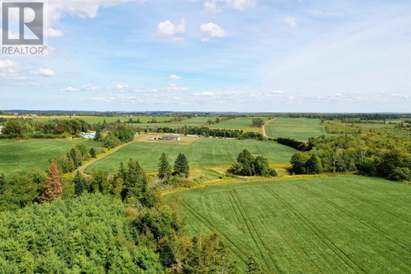 Acreage Bannockburn Road, North Wiltshire, PE C0A1Y0 Photo 2
