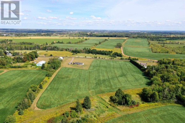 Acreage Bannockburn Road, North Wiltshire, PE C0A1Y0 Photo 3