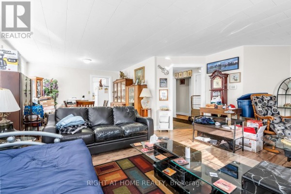 Apartment A - 32 Matchedash Street N, Orillia, ON, photo 3