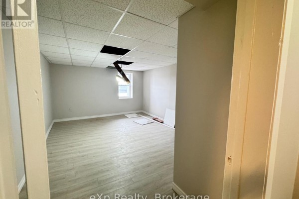 Apt 2 - 2 King Street, Quinte West, ON K8V3V7 Photo 4