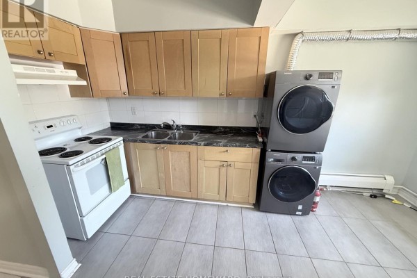 Apt 2 - 611 Danforth Avenue, Toronto, ON M4K1R2 Photo 2