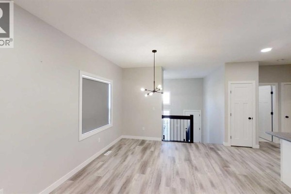 4pc Bathroom - B, 10209 128 Avenue, Grande Prairie, AB T8V6T1 Photo 4