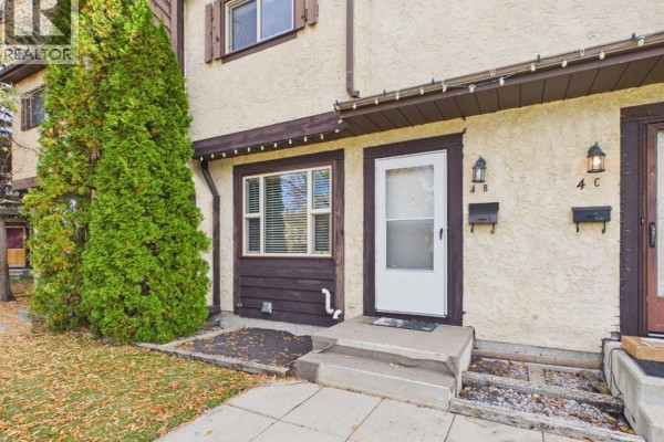 Bedroom - B, 4 Manning Street, Red Deer, AB T4R1N6 Photo 5