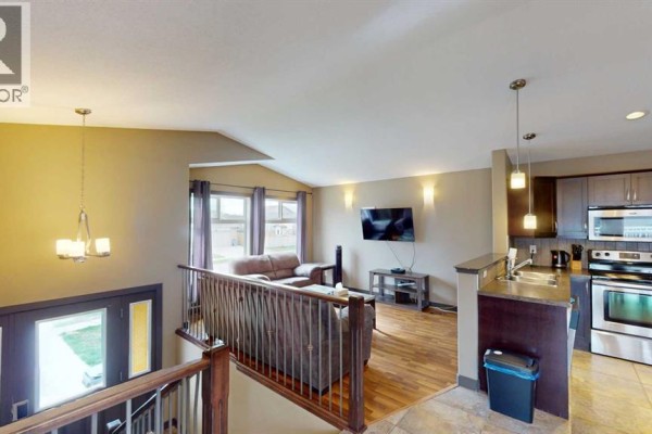 Bedroom - B, 7022 90 Street, Grande Prairie, AB T8X0C1 Photo 3